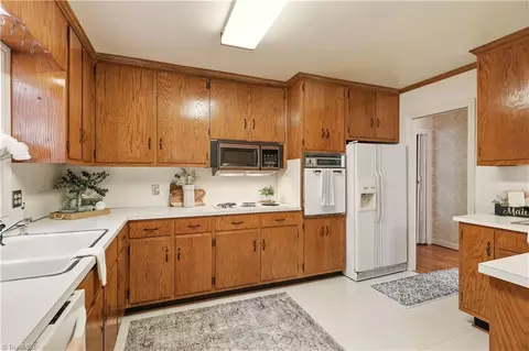 Kitchen - 1040 Cantering Rd, High Point, NC 27262 photo 2 of 5