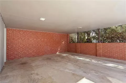 Exterior - 1040 Cantering Rd, High Point, NC 27262 photo 2 of 5