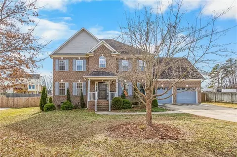 1051 Gregory Way Dr, Kernersville, NC 27284