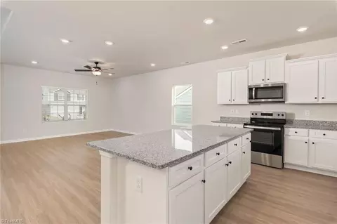 Living - 243 Macintosh Dr, King, NC 27021 photo 2 of 4