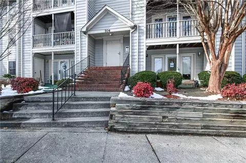 704 Glendale Dr #E, Greensboro, NC 27406