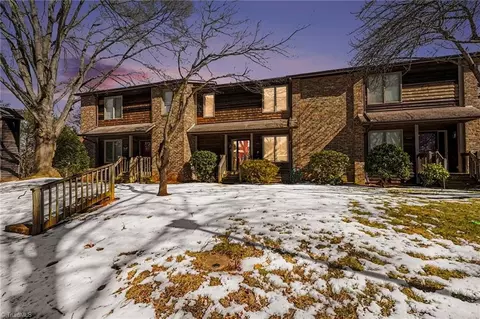5367 Larch Ct, Winston Salem, NC 27104
