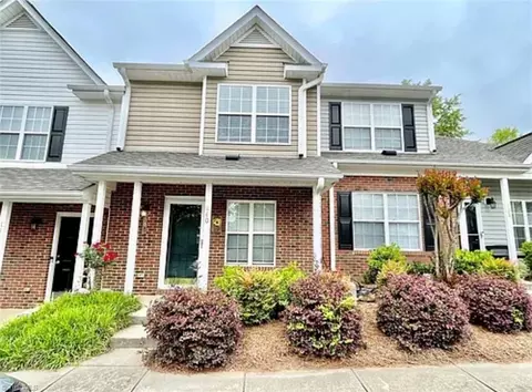 140 Tannenbaum Cir, Greensboro, NC 27410