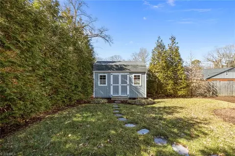Exterior - 607 Rockspring Rd, High Point, NC 27262 photo 4 of 5