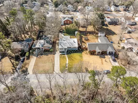 View/Area - 607 Rockspring Rd, High Point, NC 27262 photo 5 of 10