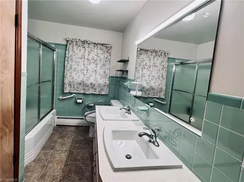311 James St, Dobson, NC 27017 photo 14