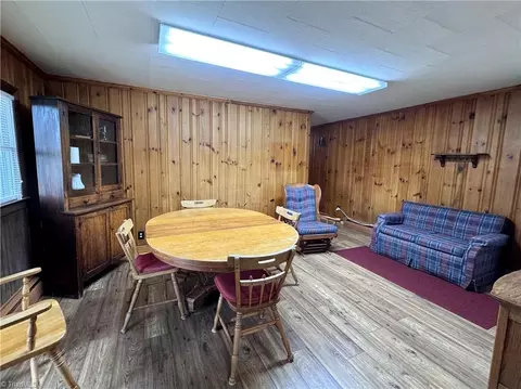 311 James St, Dobson, NC 27017 photo 6
