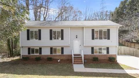 1113 Century Park Ave, Kernersville, NC 27284
