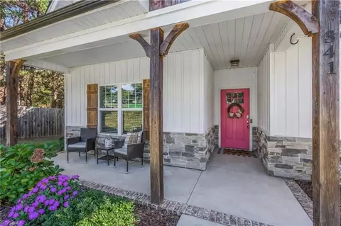 341 Peace Haven Rd N, Winston Salem, NC 27104