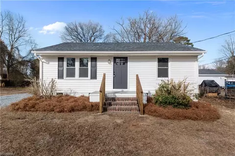 2304 Ford Pl, Greensboro, NC 27406