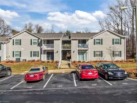 5613 Hornaday Rd #N, Greensboro, NC 27409