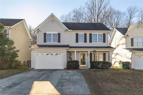 1513 Birkdale Ct, High Point, NC 27265