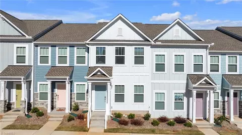 1717 Granby Heights Dr, Winston Salem, NC 27103