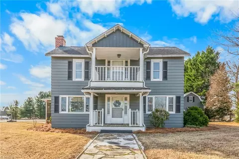321 Main St W, East Bend, NC 27018