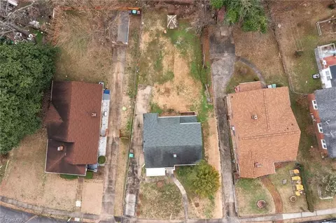 View/Area - 828 Circle Dr, High Point, NC 27262 photo 1 of 7