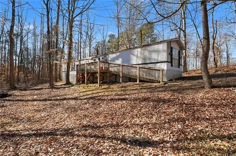 6017 Davis Mill Rd, Greensboro, NC 27406
