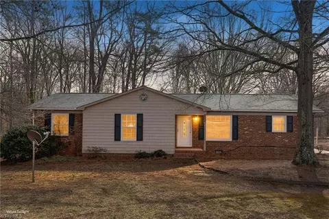 654 Salem Church Rd, Reidsville, NC 27320