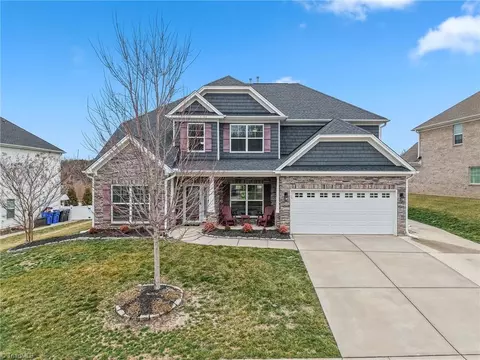 1011 Lavender Ln, Kernersville, NC 27284