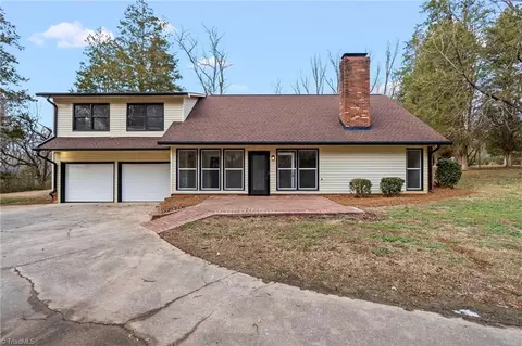 446 Homestead Dr, Lexington, NC 27292