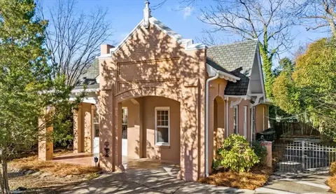 442 Mendenhall St S, Greensboro, NC 27403