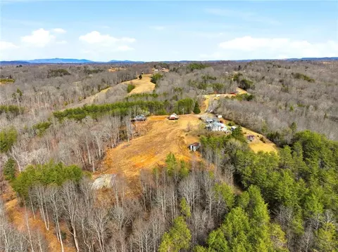1324 Hardie Mabe Rd, Danbury, NC 27016
