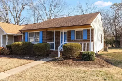 716 Meadowgreen Village Dr #4A, Eden, NC 27288