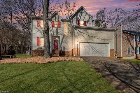 157 Leeds Ln, King, NC 27021