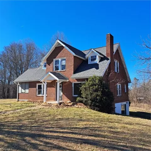 1121 Old Us Highway 421, Wilkesboro, NC 28697