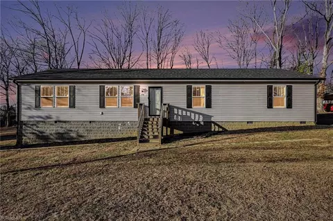 206 Mcknight St, Asheboro, NC 27203