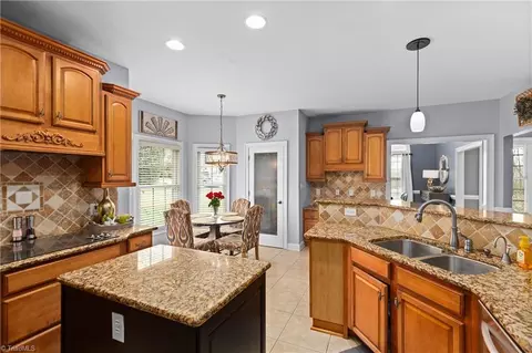 Kitchen - 7356 Belmont Dr, Trinity, NC 27370 photo 4 of 4