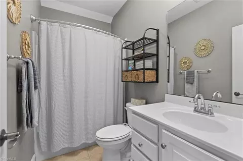 Bath - 7356 Belmont Dr, Trinity, NC 27370 photo 5 of 6