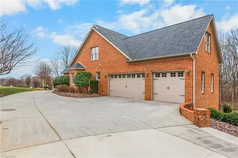 Exterior - 7356 Belmont Dr, Trinity, NC 27370 photo 3 of 11