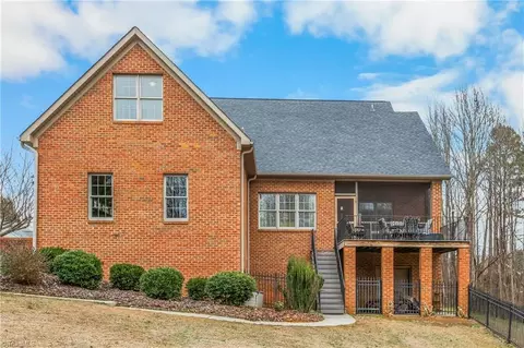 Exterior - 7356 Belmont Dr, Trinity, NC 27370 photo 9 of 11