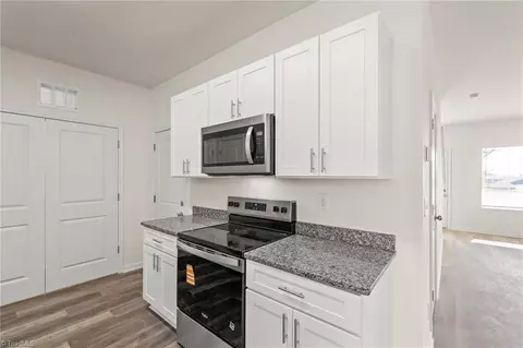 507 Grimes Ave E, High Point, NC 27260 photo 12
