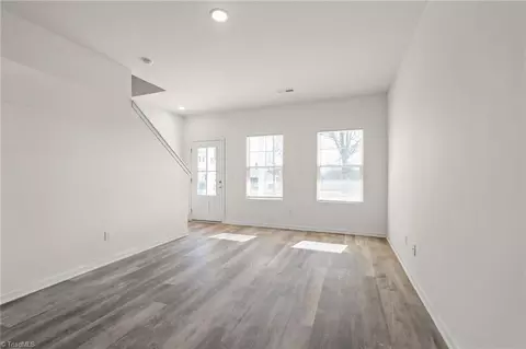 507 Grimes Ave E, High Point, NC 27260 photo 7