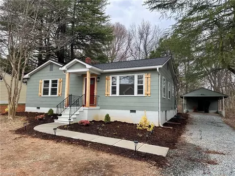 2855 Quincy Dr, Winston Salem, NC 27106