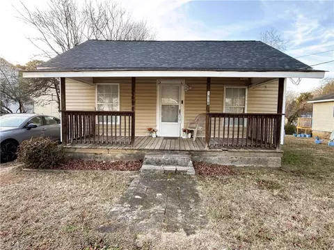 1018 Cranbrook St, Greensboro, NC 27407