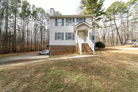 6172 Brinkley Park Dr, Belews Creek, NC 27009