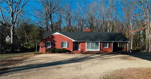 116 Ridgewood Dr, Lexington, NC 27292