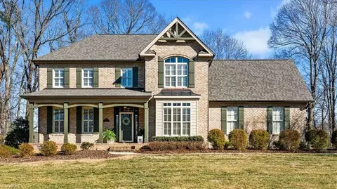 6814 Trace Dr, Browns Summit, NC 27214
