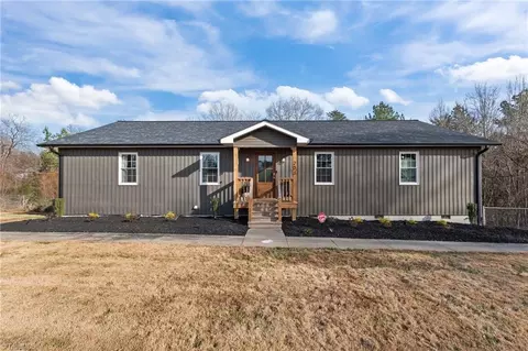 203 S Church St, Stoneville, NC 27048