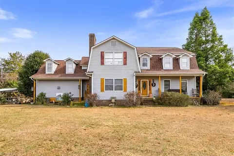 5603 Little Beane Store Rd, Seagrove, NC 27341