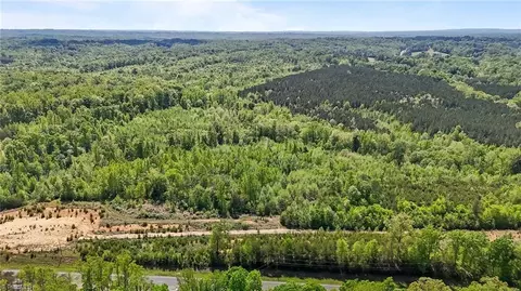 4250 4220 Nc Highway 14, Reidsville, NC 27320