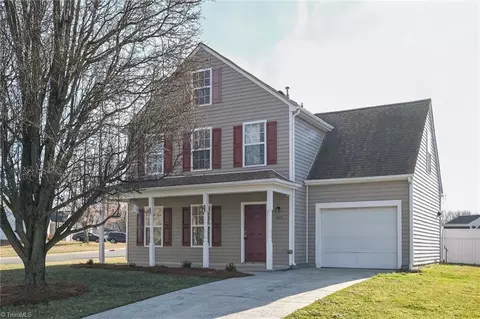 809 Nestleway Dr, Greensboro, NC 27406