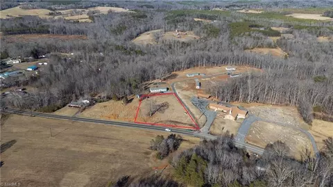 8120 Nc Highway 704, Madison, NC 27025