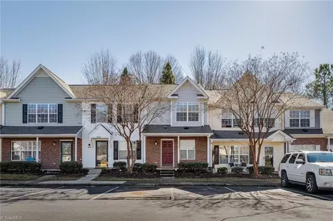2664 Halle Ann Cir, Winston Salem, NC 27103