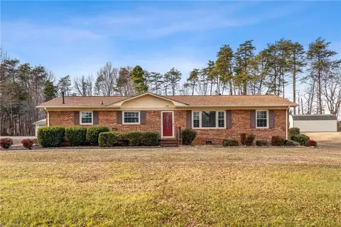 120 Mccoy Rd, Reidsville, NC 27320