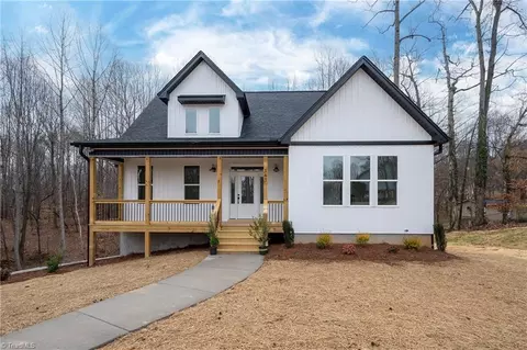 167 Windy Pointe Ct, Lexington, NC 27295