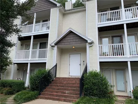 2328 Vandalia Rd W #G, Greensboro, NC 27407