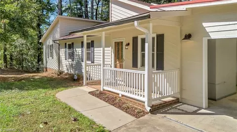 Exterior - 149 Stonebridge Rd, Purlear, NC 28665 photo 4 of 8